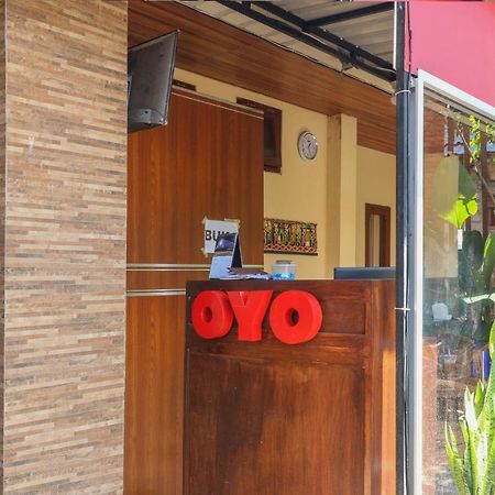 Hotel Oyo 2581 Ketut Smile Denpasar Zewnętrze zdjęcie
