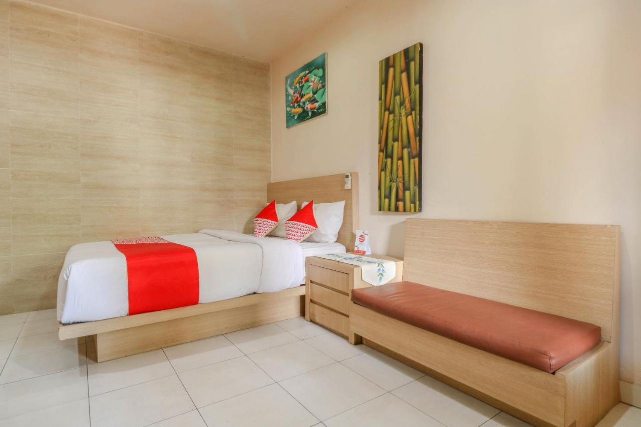 Hotel Oyo 2581 Ketut Smile Denpasar Zewnętrze zdjęcie
