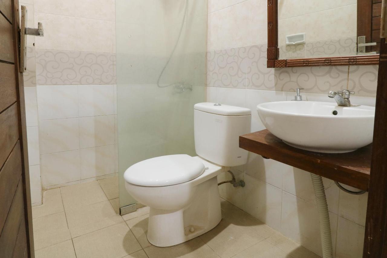 Hotel Oyo 2581 Ketut Smile Denpasar Zewnętrze zdjęcie