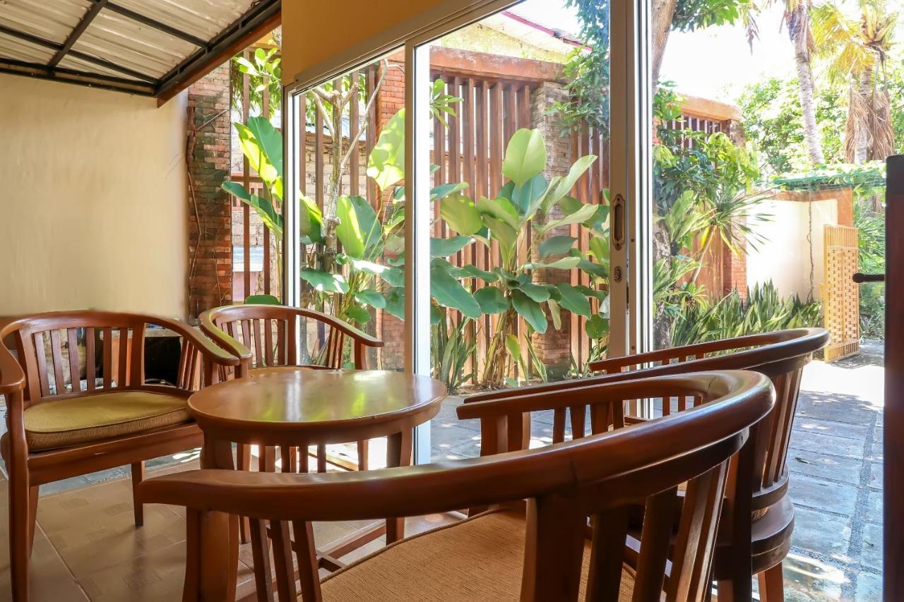 Hotel Oyo 2581 Ketut Smile Denpasar Zewnętrze zdjęcie