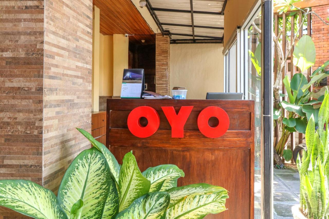 Hotel Oyo 2581 Ketut Smile Denpasar Zewnętrze zdjęcie