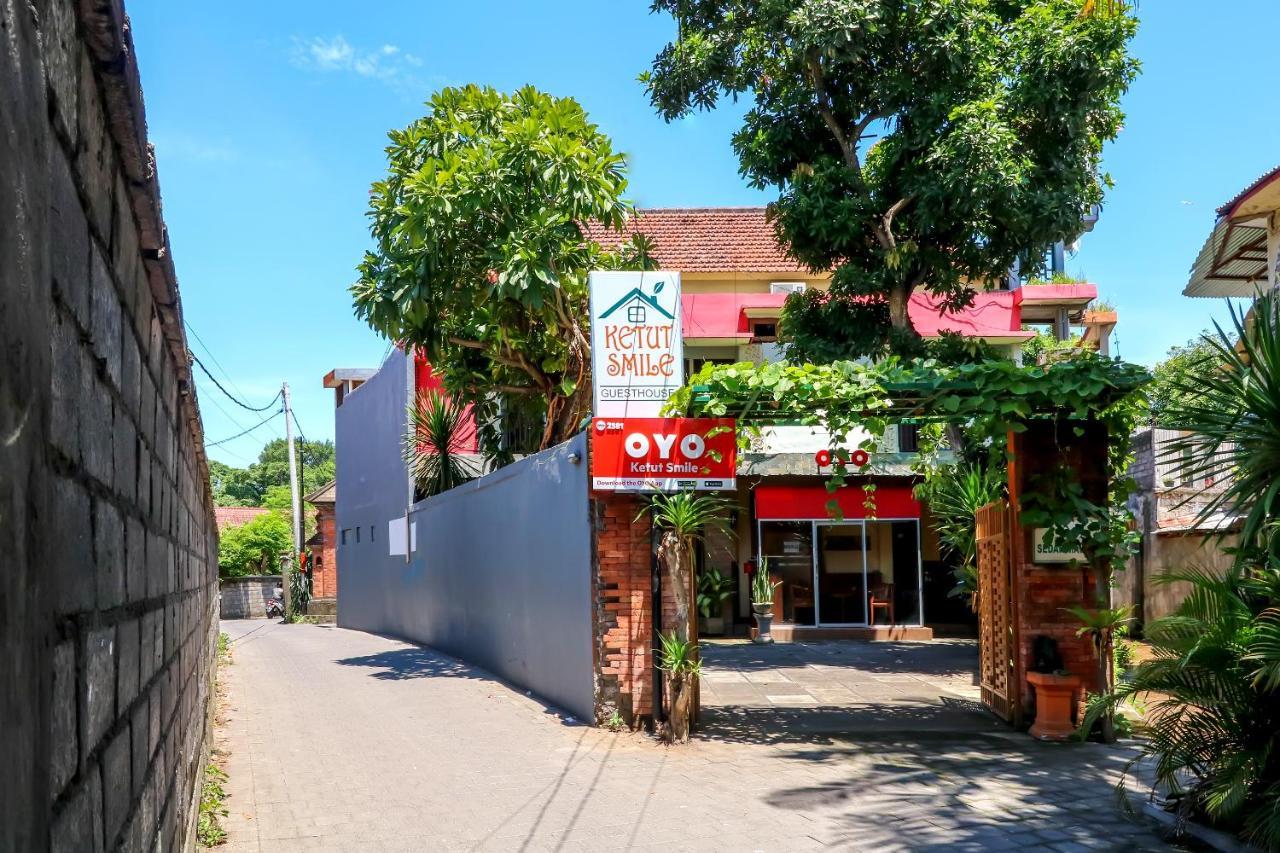 Hotel Oyo 2581 Ketut Smile Denpasar Zewnętrze zdjęcie
